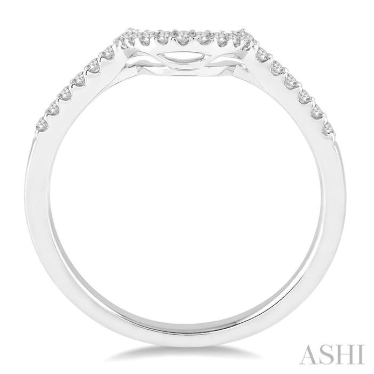 1/6 Ctw Round Cut Diamond Wedding Band in 14K White Gold