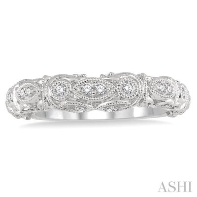 1/6 Ctw Round Cut Diamond Wedding Band in 14K White Gold