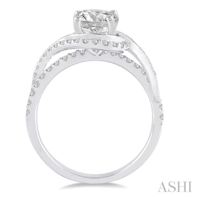 7/8 Ctw Diamond Engagement Ring with 1/2 Ct Round Cut Center Stone in 14K White Gold