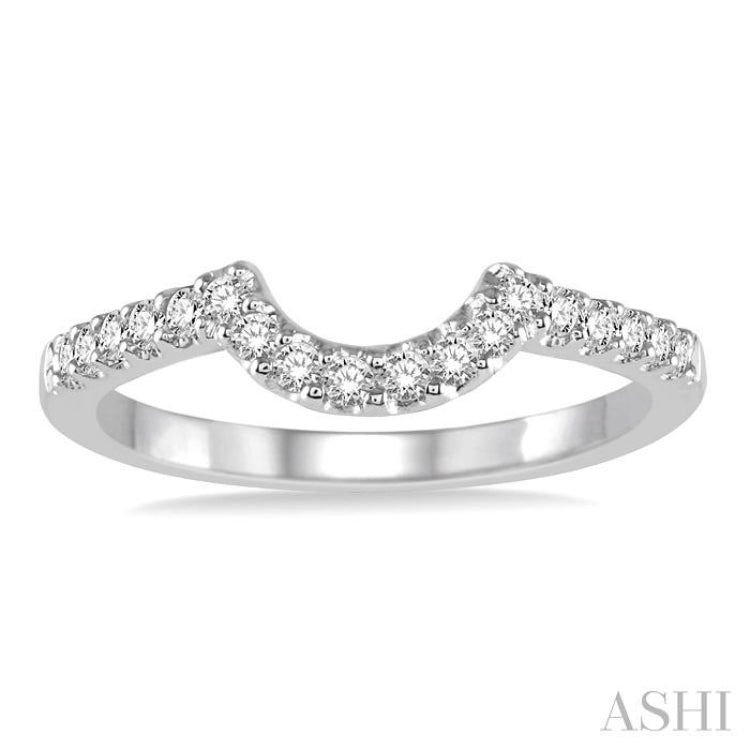 1/4 Ctw Round Diamond Wedding Band in 14K White Gold