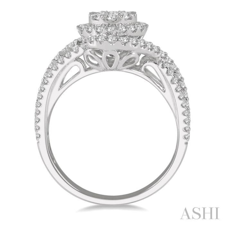 1 1/10 ctw Round Cut Diamond Lovebright Engagement Ring in 14K White Gold