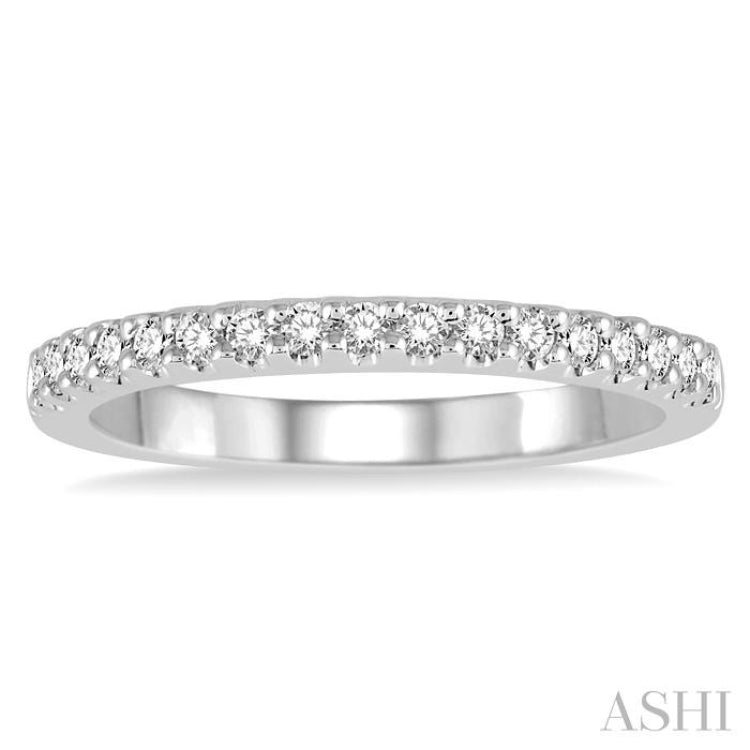 1/4 Ctw Round Cut Diamond Matching Wedding Band in 14K White Gold.