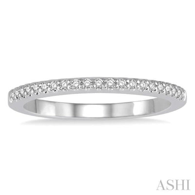 1/6 Ctw Round Cut Diamond Wedding Band in 14K White Gold