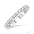 1/4 Ctw Round Cut Diamond Wedding Band in 14K White Gold