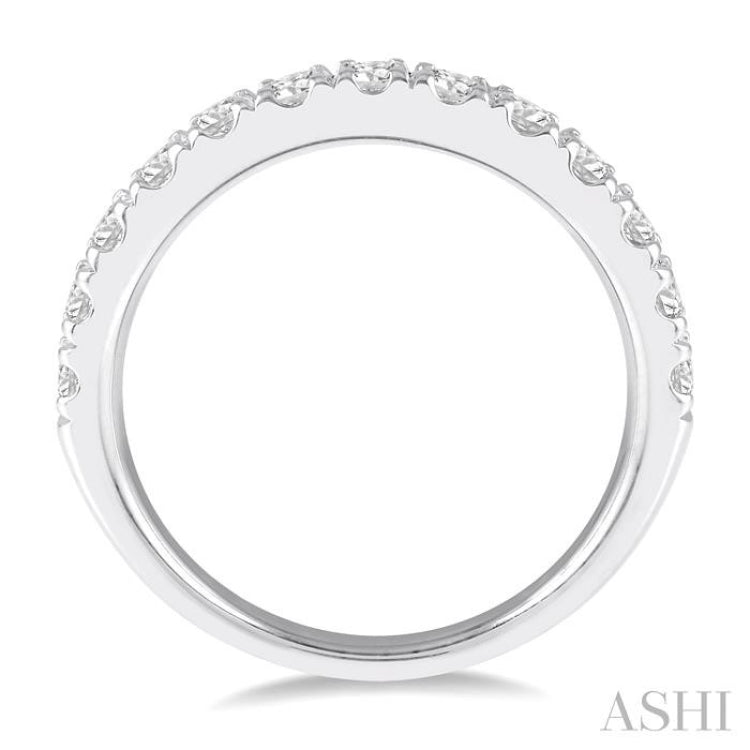 3/4 Ctw Round Cut Diamond Wedding Band in 14K White Gold