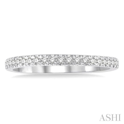 1/5 Ctw Round Cut Diamond Wedding Band in 14K White Gold