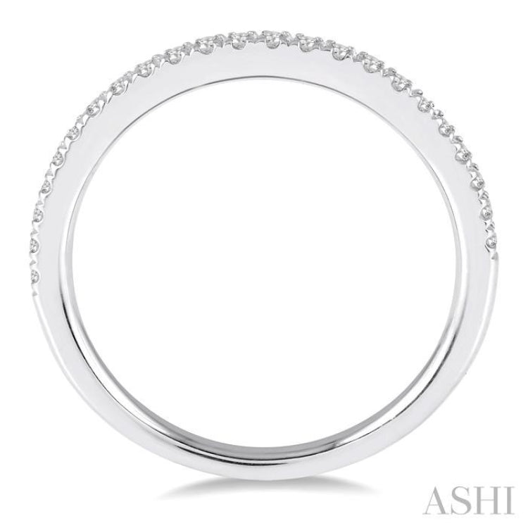 1/5 Ctw Round Cut Diamond Wedding Band in 14K White Gold