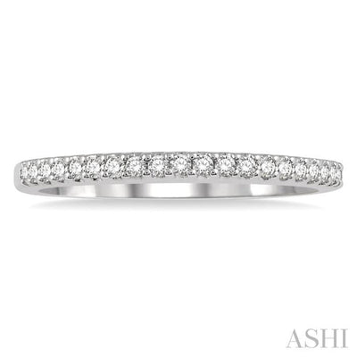 1/5 Ctw Round Cut Diamond Wedding Band in 14K White Gold