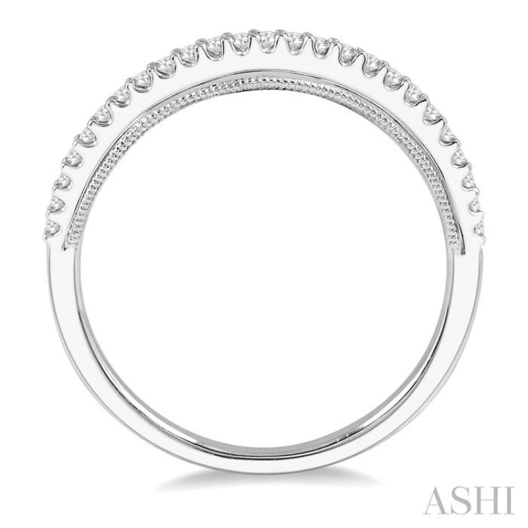 1/6 Ctw Round Cut Diamond Wedding Band in 14K White Gold