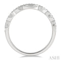 1/6 Ctw Curvy Round Cut Diamond Wedding Band in 14K White Gold