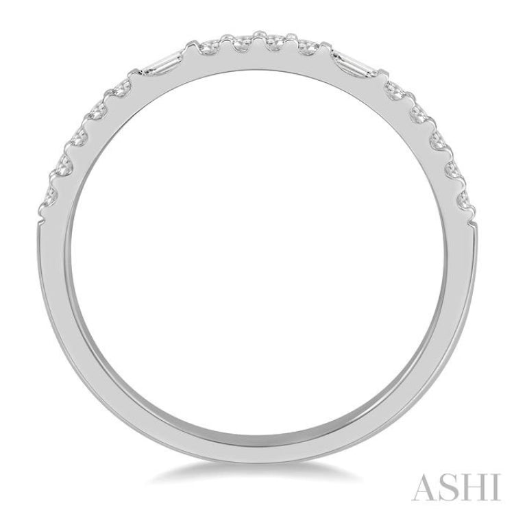 1/5 ctw Baguette and Round Cut Diamond Wedding Band in 14K White Gold