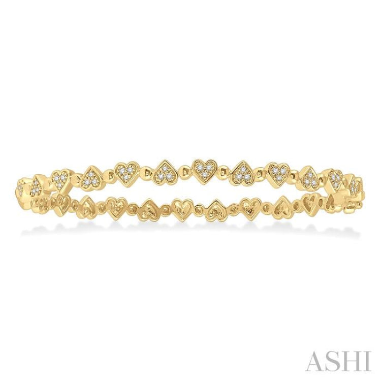 1/4 Ctw Heart Charm Round Cut Diamond Stackable Bangle in 14K Yellow Gold