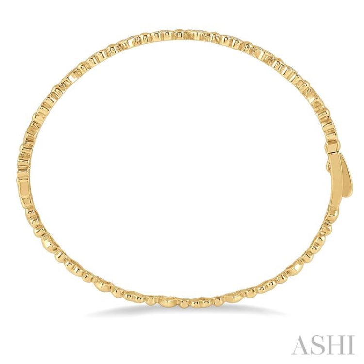 1/4 Ctw Heart Charm Round Cut Diamond Stackable Bangle in 14K Yellow Gold