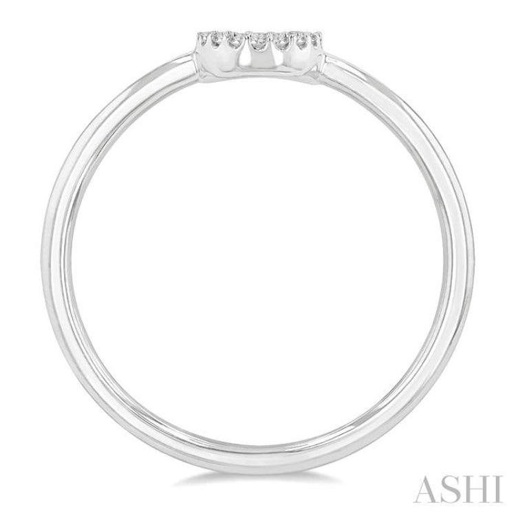 1/20 Ctw Initial 'O' Round Cut Diamond FAshion Ring in 10K White Gold