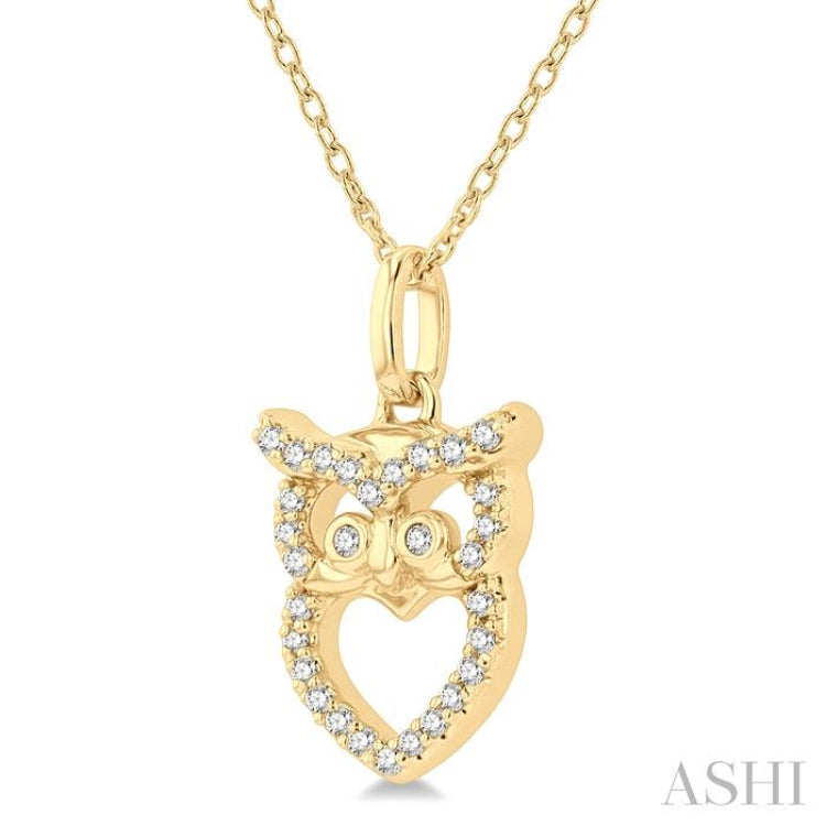 1/8 Ctw Owl Frame Petite Round Cut Diamond FAshion Pendant With Chain in 10K Yellow Gold