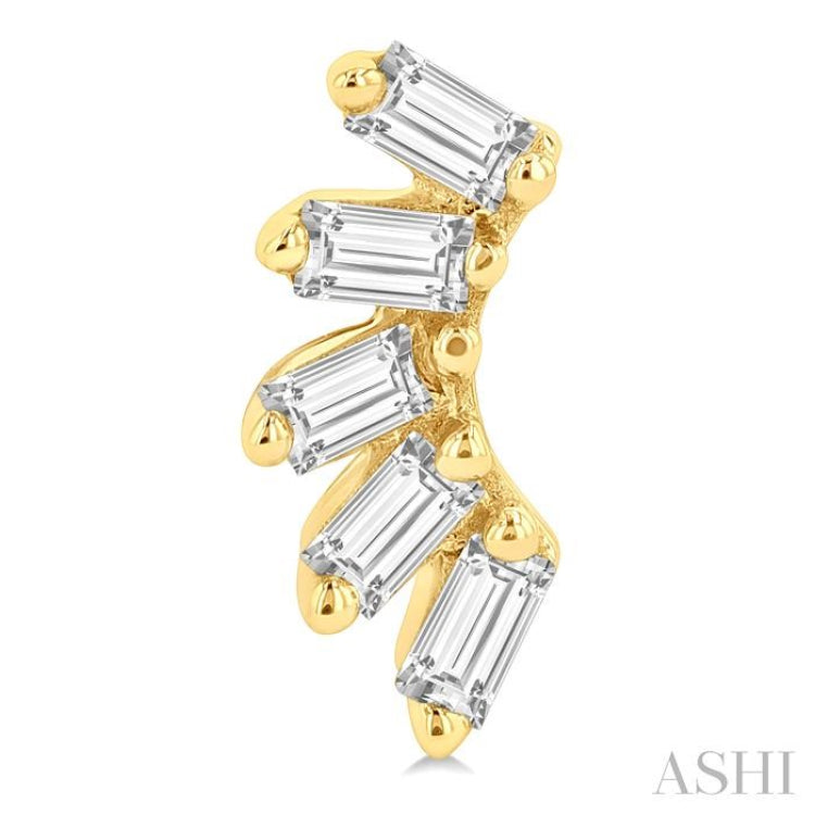 1/6 Ctw Curved Petite Baguette Cut Diamond FAshion Stud Earring in 10K Yellow Gold