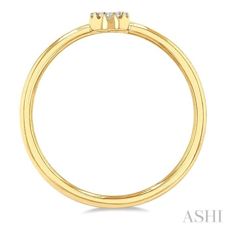 1/20 Ctw Initial 'S' Round Cut Diamond FAshion Ring in 10K Yellow Gold