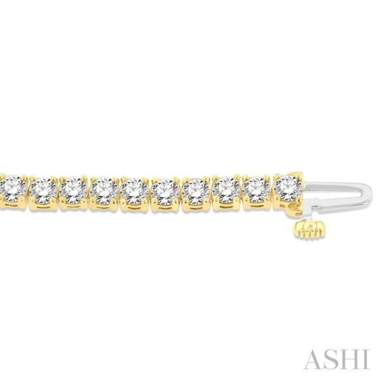 6 Ctw Round Cut Diamond Tennis Bracelet in 14K Yellow Gold