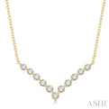 1/2 Ctw Chevron Round Cut Diamond Necklace in 14K Yellow Gold