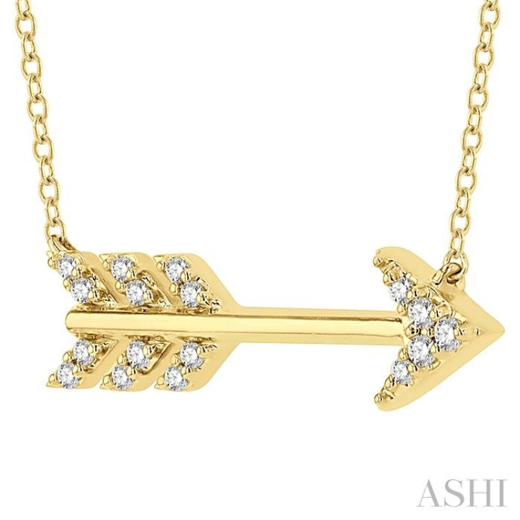 1/10 Ctw Arrow Petite Round Cut Diamond FAshion Pendant With Chain in 10K Yellow Gold