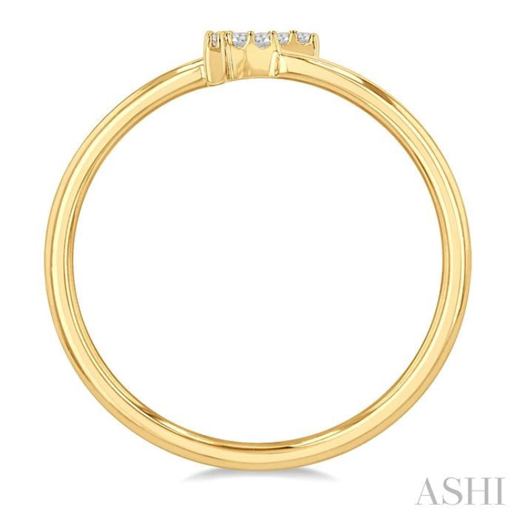 1/20 Ctw Initial 'F' Round Cut Diamond FAshion Ring in 10K Yellow Gold