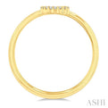 1/20 Ctw Initial 'Q' Round Cut Diamond FAshion Ring in 10K Yellow Gold