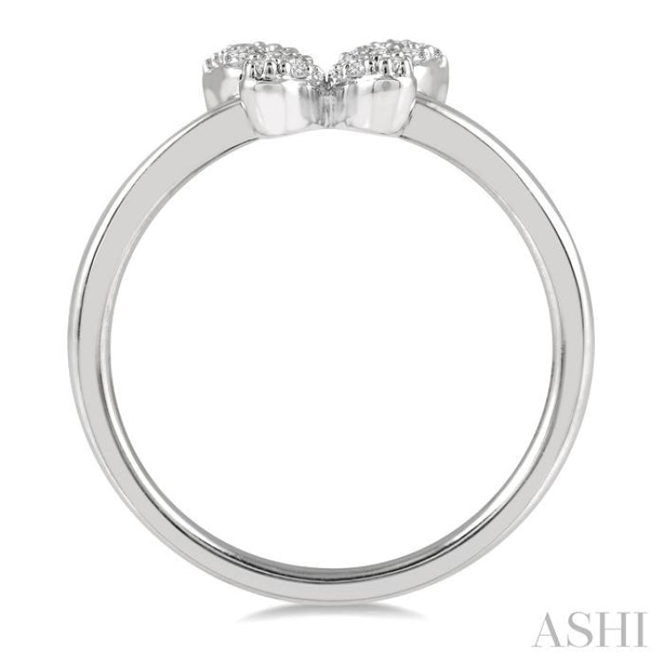 1/6 Ctw Butterfly Motif Round Cut Diamond Petite FAshion Ring in 14K White Gold