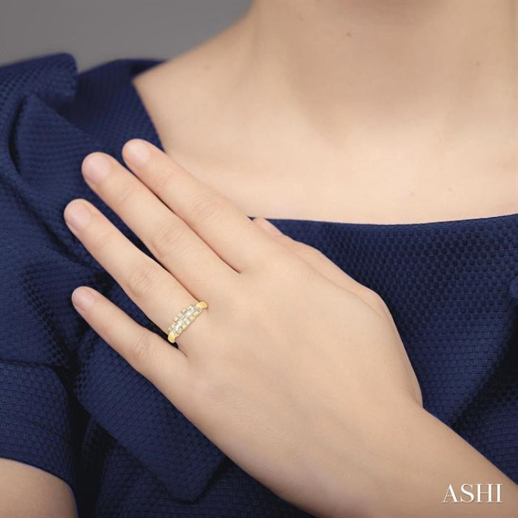 1/2 ctw Past, Present & Future Baguette and Round Cut Diamond Fusion Fashion Ring in 14K Yellow Gold