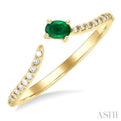 1/10 ctw Petite 4X3MM Oval Cut Emerald and Round Cut Diamond Precious Fashion Ring in 10K Yellow Gold