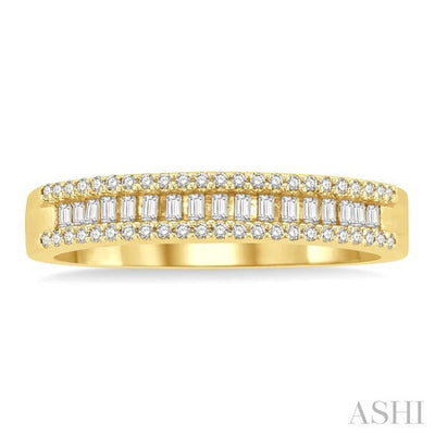 1/3 ctw Baguette and Round Cut Diamond Stackable FAshion Band in 14K Yellow Gold