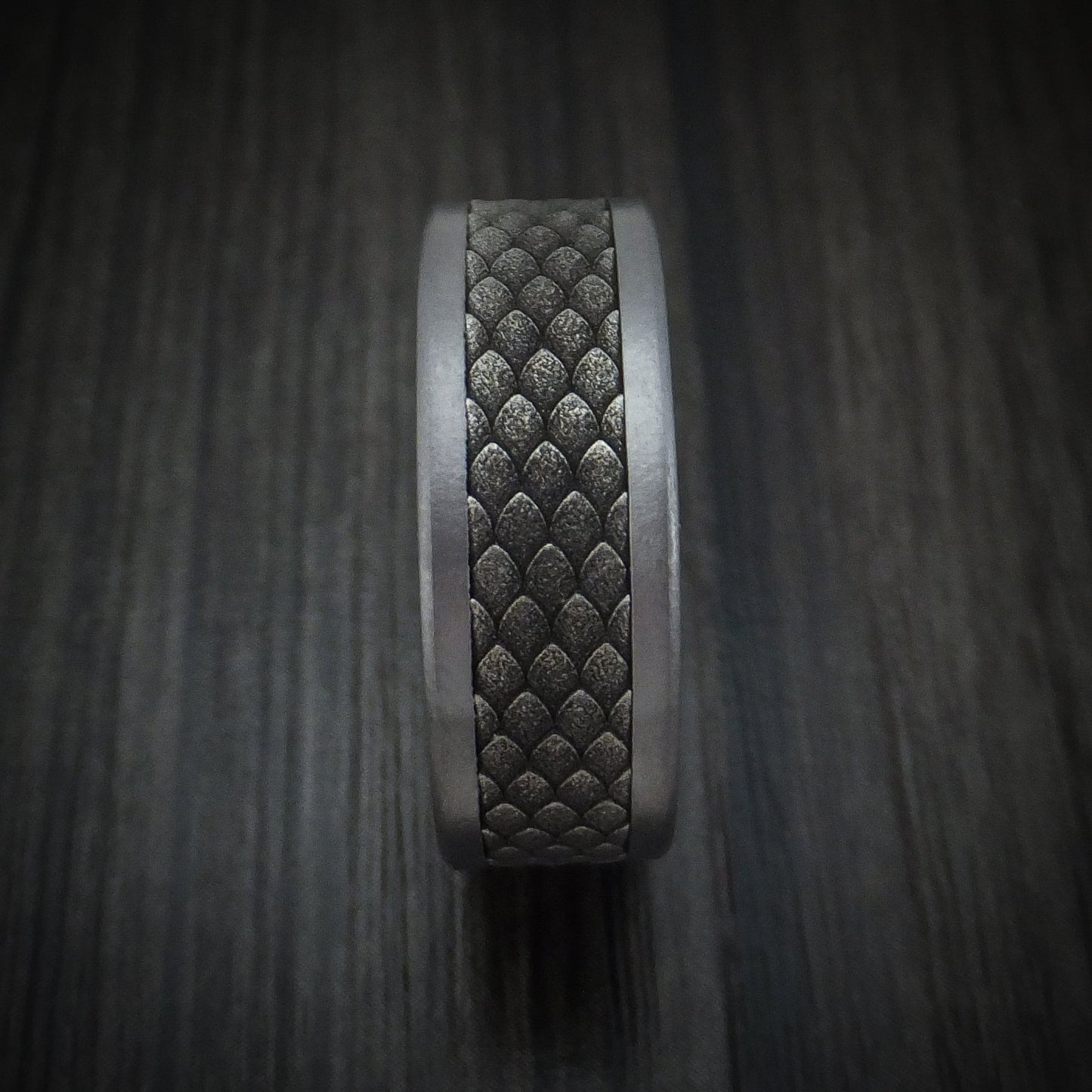 Tantalum and Dragon Scale Textured 14K White Gold Men's Ring